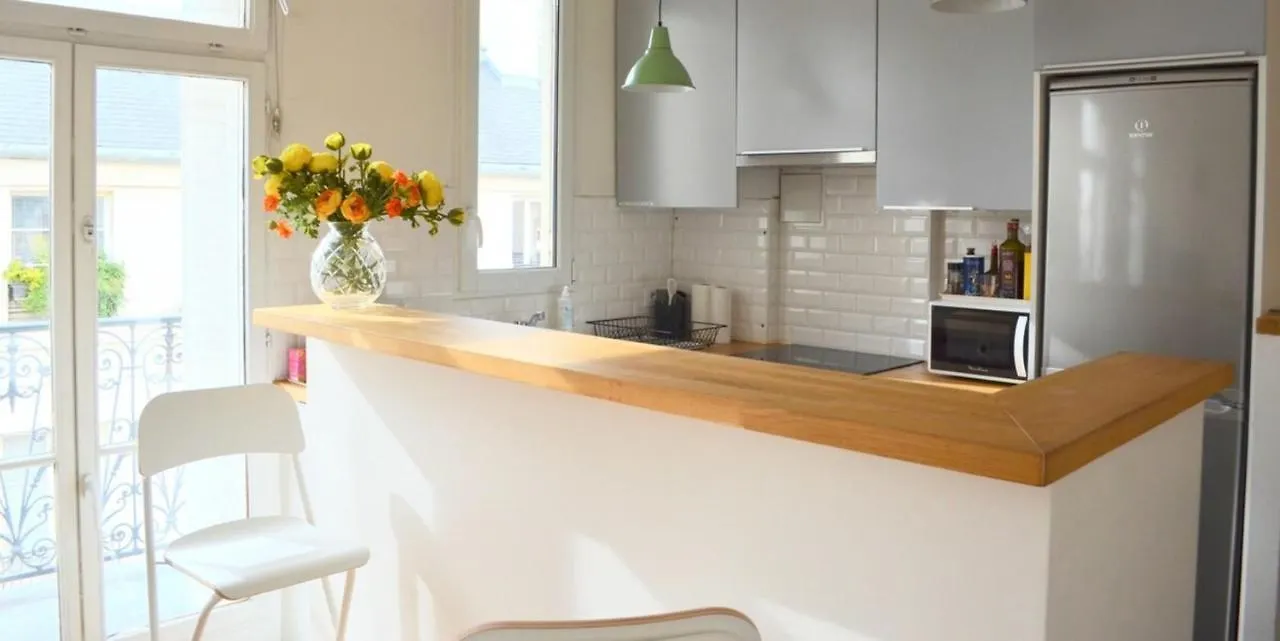 Charming 2 Bedroom With Balcony In 3rd Arr Apartment Paris