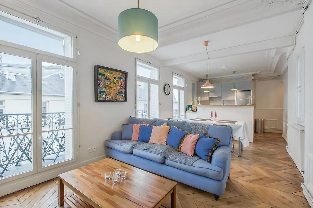 Apartment Charming 2 Bedroom With Balcony In 3rd Arr Paris
